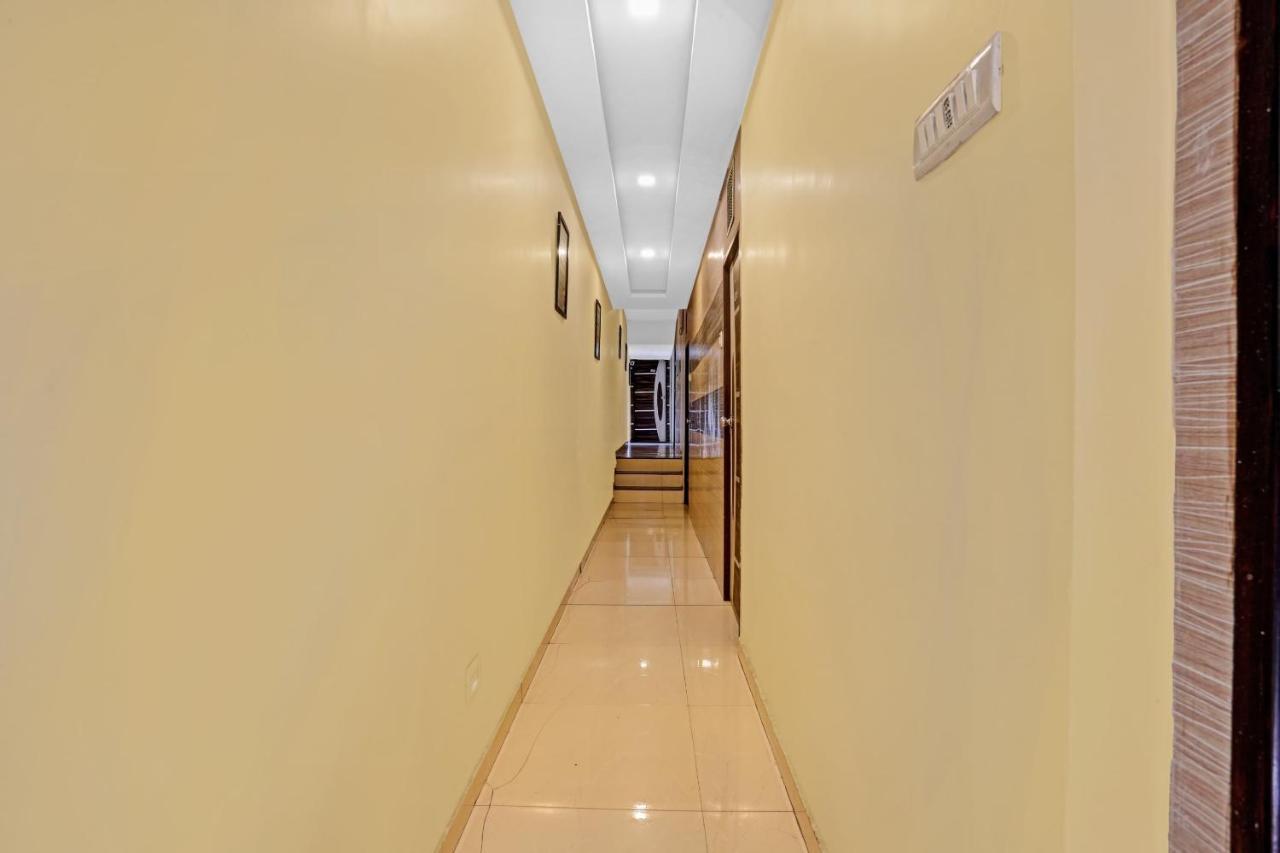 Oyo 84398 Maroshi Residency Mumbai Exteriör bild