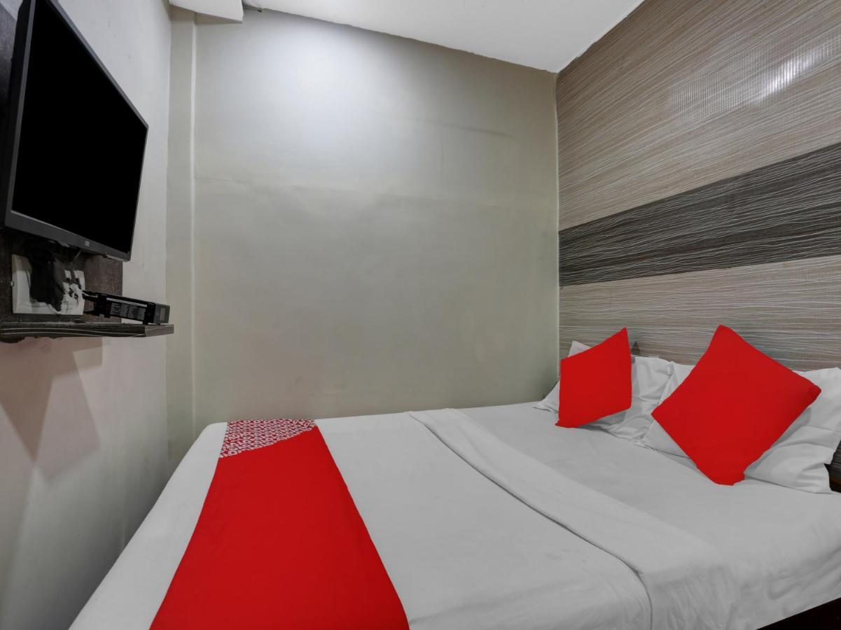 Oyo 84398 Maroshi Residency Mumbai Exteriör bild