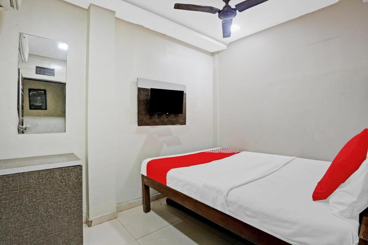 Oyo 84398 Maroshi Residency Mumbai Exteriör bild