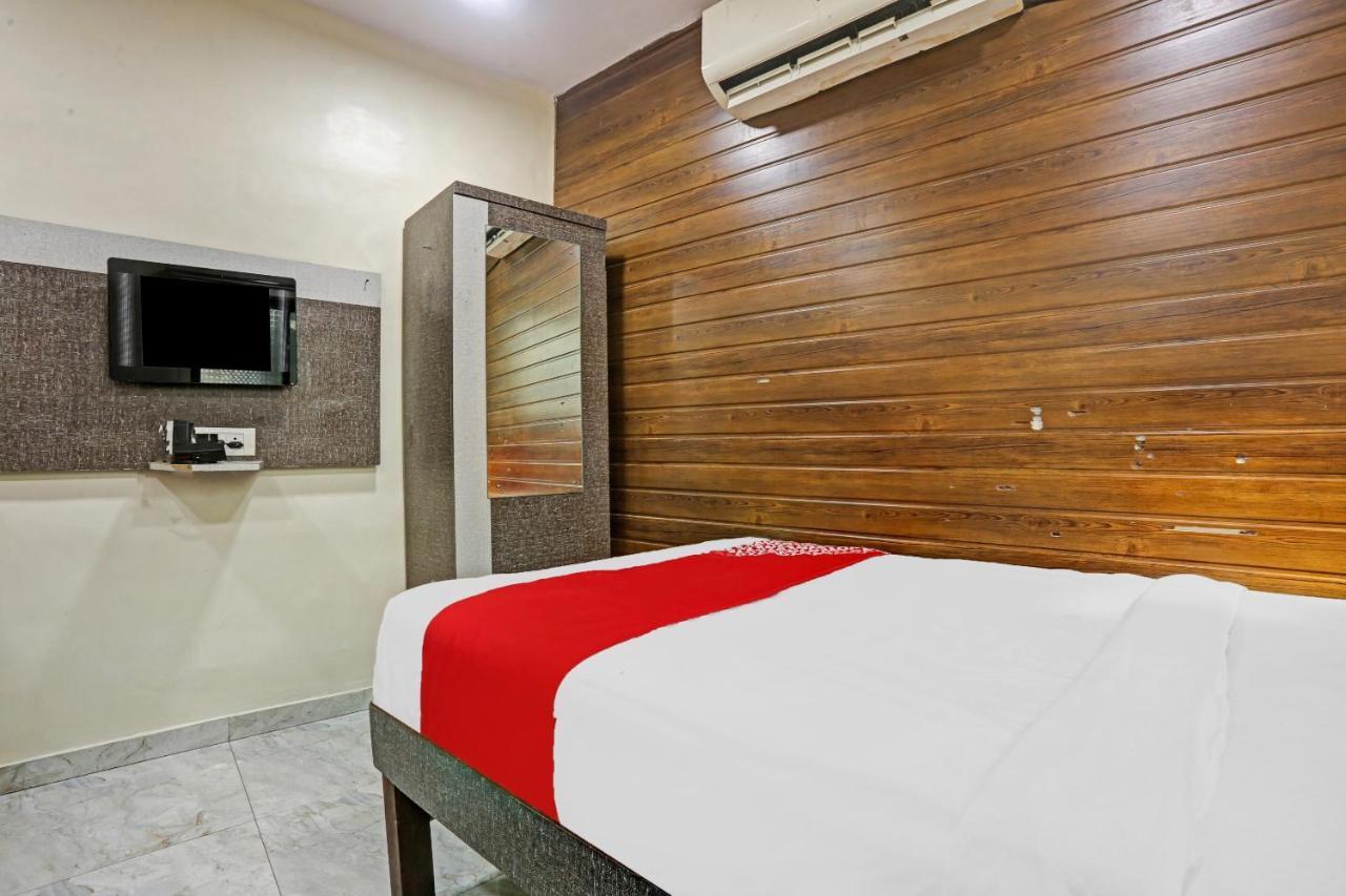Oyo 84398 Maroshi Residency Mumbai Exteriör bild